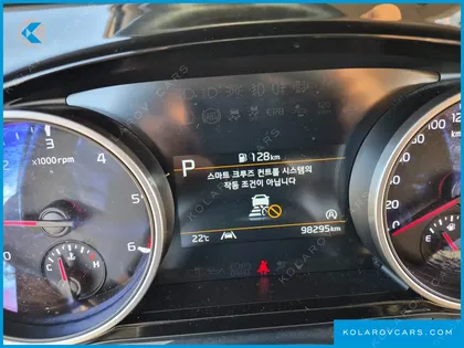 KIA CARNIVAL DIESEL 9-SEATER PRESTIGE