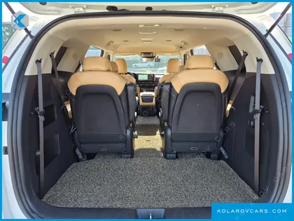 KIA CARNIVAL DIESEL 9-SEATER PRESTIGE