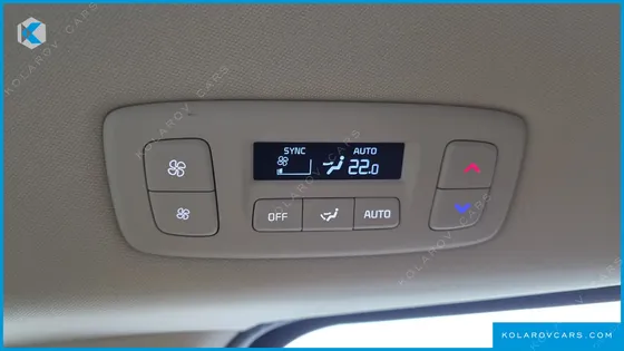 KIA CARNIVAL DIESEL 9-SEATER PRESTIGE