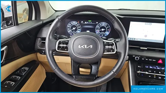 KIA CARNIVAL GASOLINE 9-SEATER PRESTIGE