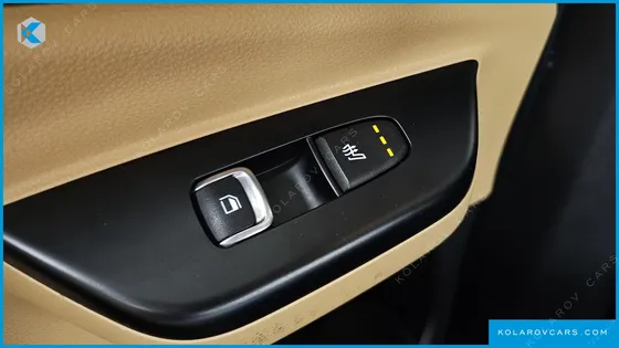 KIA CARNIVAL GASOLINE 9-SEATER PRESTIGE
