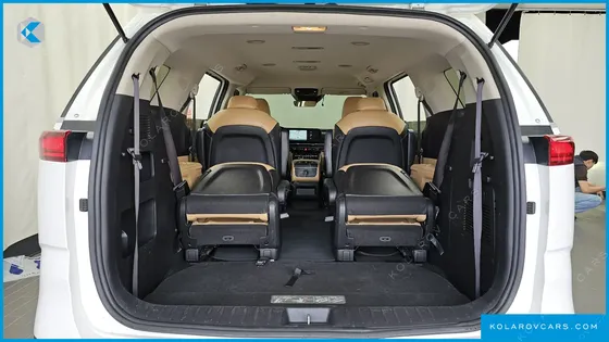 KIA CARNIVAL GASOLINE 9-SEATER PRESTIGE