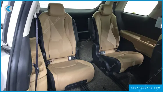 KIA CARNIVAL DIESEL 9-SEATER PRESTIGE