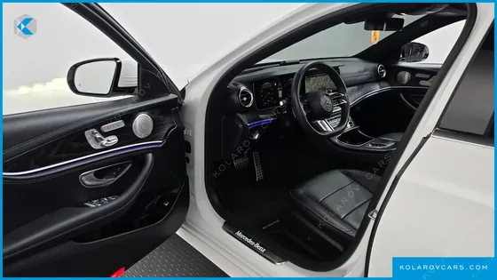 MERCEDES E-CLASS E220D 4MATIC AMG LINE