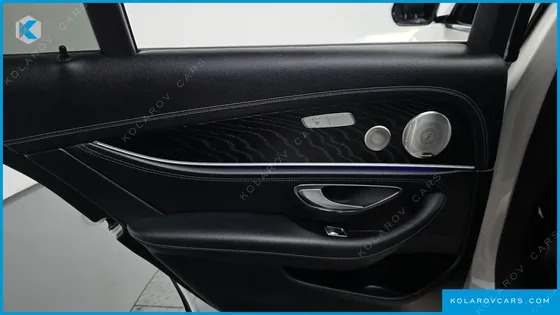 MERCEDES E-CLASS E220D 4MATIC AMG LINE
