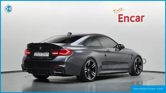 BMW M4 M4 COUPE