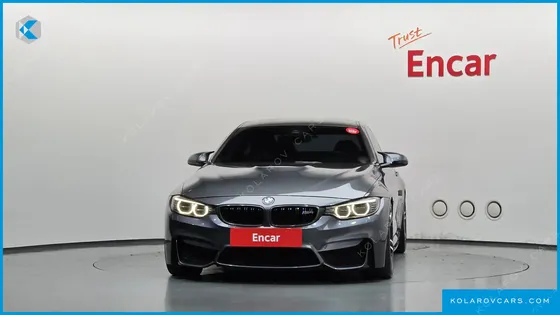 BMW M4 M4 COUPE