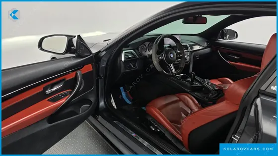 BMW M4 M4 COUPE