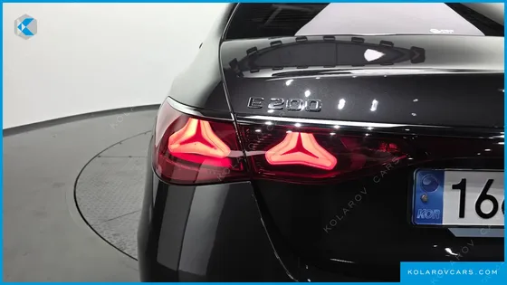 MERCEDES E-CLASS E200 AVANTGARDE