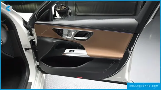 MERCEDES E-CLASS E200 AVANTGARDE
