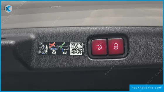 MERCEDES E-CLASS E200 AVANTGARDE