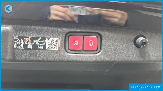 MERCEDES E-CLASS E200 AVANTGARDE