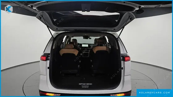 KIA CARNIVAL DIESEL 9-SEATER PRESTIGE