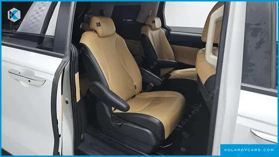 KIA CARNIVAL DIESEL 9-SEATER PRESTIGE