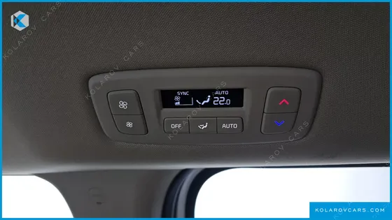 KIA CARNIVAL DIESEL 9-SEATER PRESTIGE