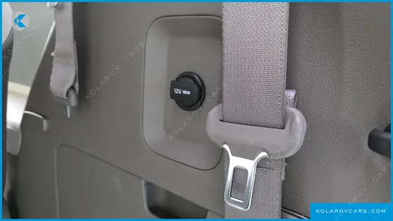 KIA CARNIVAL GASOLINE 11-SEATER PRESTIGE