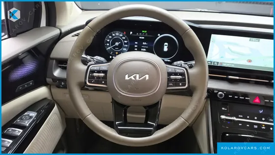 KIA CARNIVAL DIESEL 9-SEATER SIGNATURE