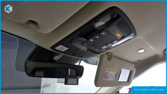 KIA CARNIVAL DIESEL 9-SEATER SIGNATURE