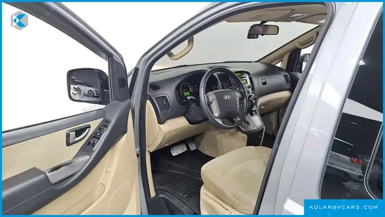 HYUNDAI STAREX 11-SEATER WAGON HVX