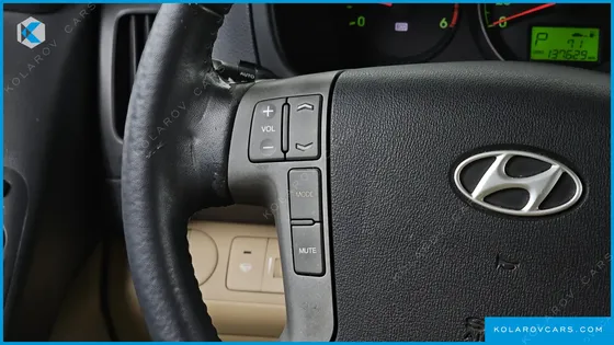HYUNDAI STAREX 11-SEATER WAGON HVX