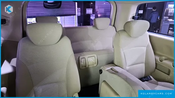 HYUNDAI STAREX 11-SEATER WAGON HVX