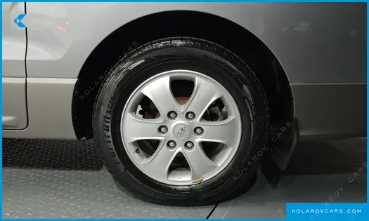 HYUNDAI STAREX 11-SEATER WAGON HVX