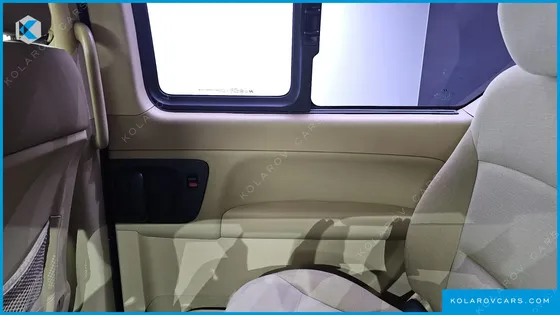HYUNDAI STAREX 11-SEATER WAGON HVX