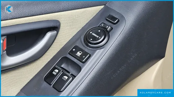 HYUNDAI STAREX 11-SEATER WAGON HVX
