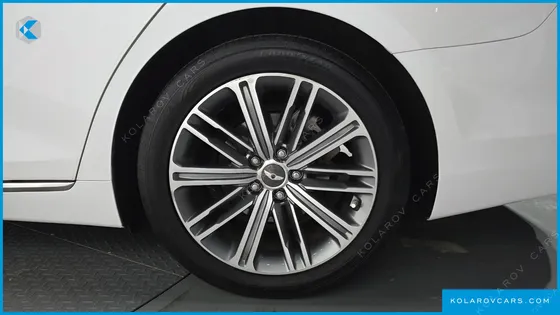 HYUNDAI GRANDEUR EXCLUSIVE