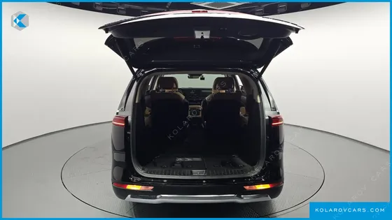 KIA CARNIVAL DIESEL 7-SEATER SIGNATURE