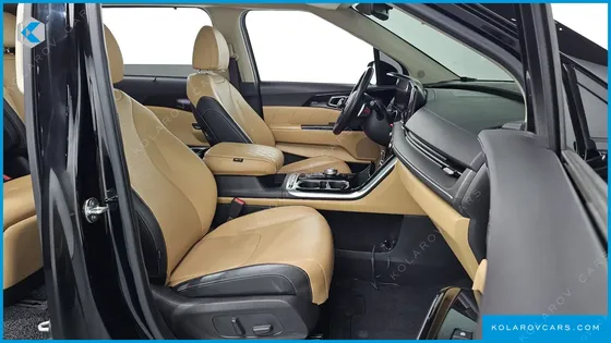 KIA CARNIVAL DIESEL 7-SEATER SIGNATURE