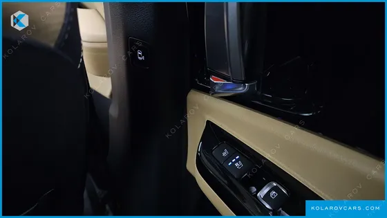 KIA CARNIVAL DIESEL 7-SEATER SIGNATURE