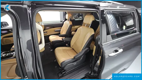 KIA CARNIVAL GASOLINE 9-SEATER SIGNATURE