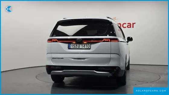 KIA CARNIVAL DIESEL 9-SEATER PRESTIGE