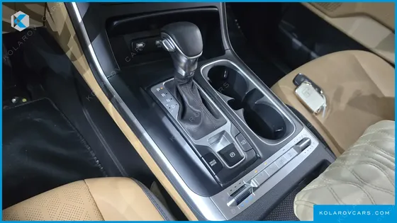 KIA CARNIVAL DIESEL 9-SEATER PRESTIGE
