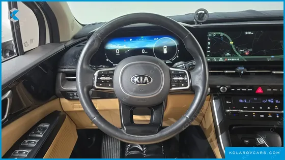 KIA CARNIVAL DIESEL 9-SEATER PRESTIGE