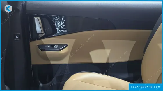 KIA CARNIVAL DIESEL 9-SEATER PRESTIGE