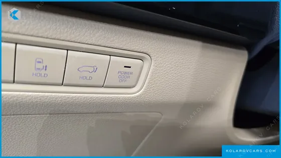 KIA CARNIVAL DIESEL 9-SEATER PRESTIGE