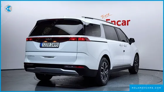 KIA CARNIVAL DIESEL 9-SEATER PRESTIGE