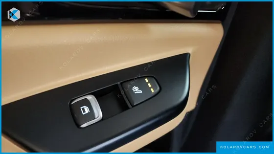 KIA CARNIVAL DIESEL 9-SEATER PRESTIGE