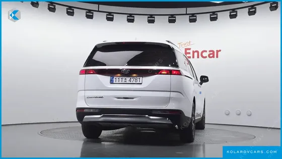 KIA CARNIVAL DIESEL 9-SEATER NOBLESSE