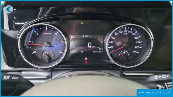 KIA CARNIVAL DIESEL 9-SEATER NOBLESSE