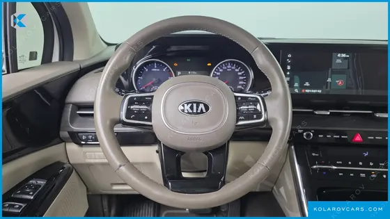 KIA CARNIVAL DIESEL 9-SEATER NOBLESSE