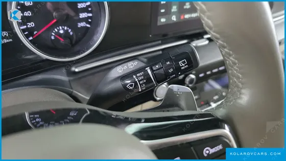 KIA CARNIVAL DIESEL 9-SEATER NOBLESSE