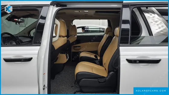 KIA CARNIVAL DIESEL 9-SEATER NOBLESSE