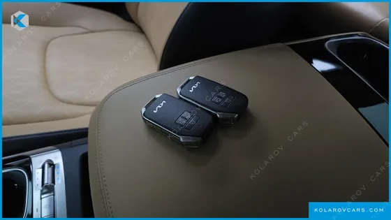 KIA CARNIVAL DIESEL 9-SEATER NOBLESSE