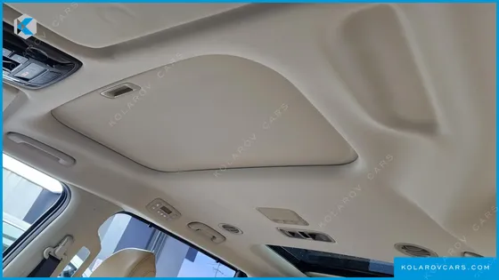 KIA CARNIVAL DIESEL 9-SEATER NOBLESSE