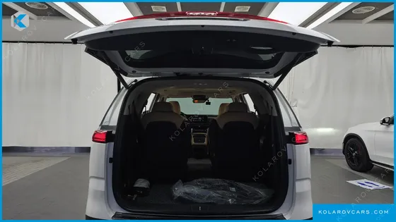 KIA CARNIVAL DIESEL 9-SEATER NOBLESSE