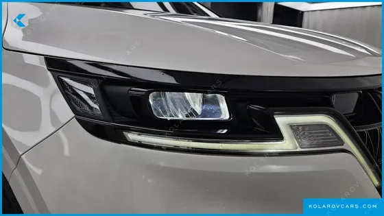 KIA CARNIVAL DIESEL 9-SEATER NOBLESSE