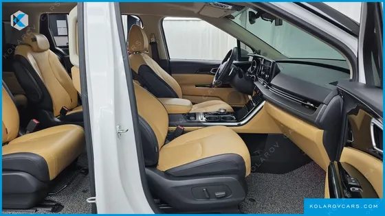 KIA CARNIVAL DIESEL 9-SEATER NOBLESSE